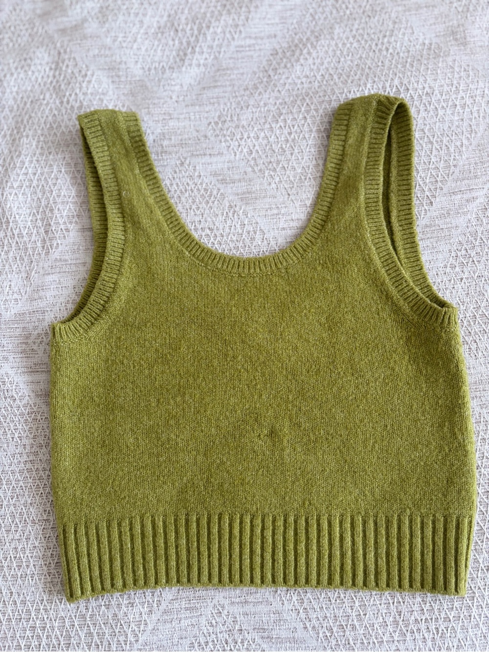 FREE w/purchase MNG XS/S Women’s Olive Green Knit Crop wool blend Top